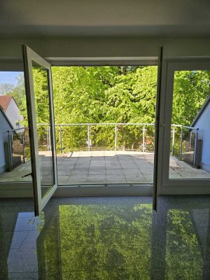 Dachgeschoss-Traum in großzügiger Maisonette mit 5 Zi & privater Atmosphäre in begehrtester Lage