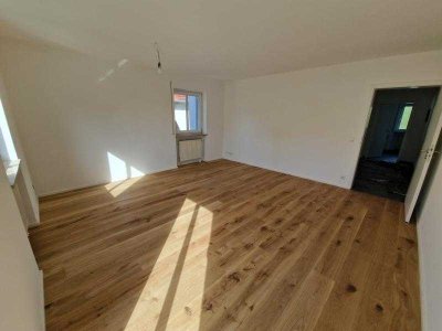 Helle 3-Zimmer Wohnung mit Balkon und Einbauküche