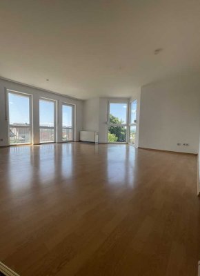 Helle 3 Zimmer-EG-Wohnung mit Balkon in Sinsheim-Rohrbach