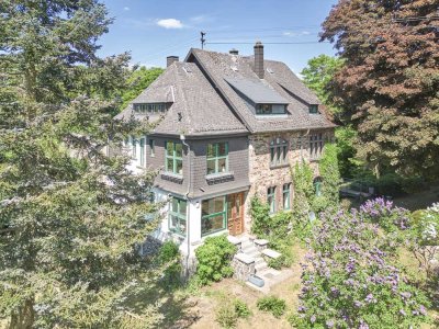 Exklusives Anwesen mit parkähnlichem Garten in Randlage 
von Hundsdorf bei Koblenz