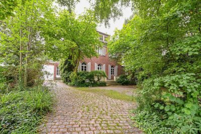 Stadtvilla mit großem Grundstück
