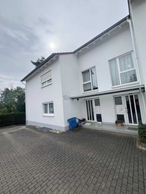 Ansprechende 4-Zimmer-Wohnung mit Balkon und Einbauküche in Ramstein-Miesenbach