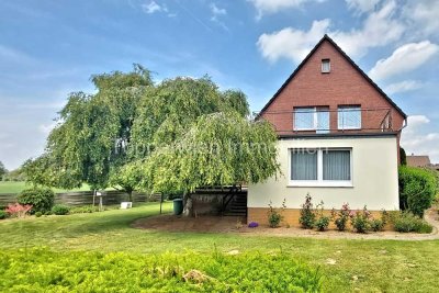 RESERVIERT!!! Einfamilienhaus mit wunderschönen Fernblick, Garage, großer Terrasse und Balkon