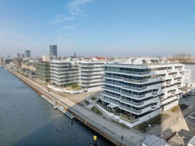 Luxus mit 4-Zimmern auf ca.140 qm, freier Spreeblick von großer Terrasse und Bootsanleger in Südlage