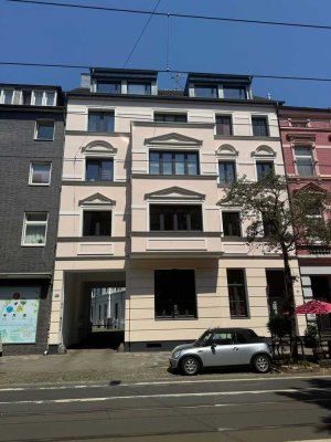 Viel Platz in der Friedrichstadt: 4-Zimmer-Wohnung in Düsseldorf