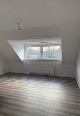 Schöne 3-Zimmer-Dachgeschosswohnung in zentraler Lage von Bad Bramstedt