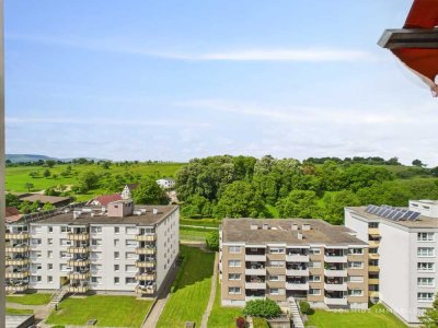 Ideale Kapitalanlage! 2 Zi. Whg. in Göppingen, Aufzug, EBK, Balkon, Keller, tolle Aussicht, TG-Platz