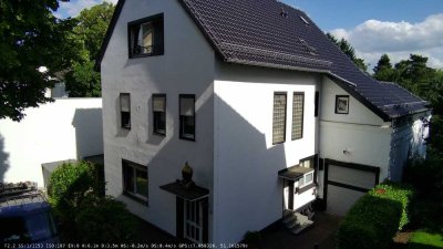 Schönes 2-3 Familienhaus in Solingen-Höhscheid. Ideal für Wohnen, Arbeiten oder als Kapitalanlage