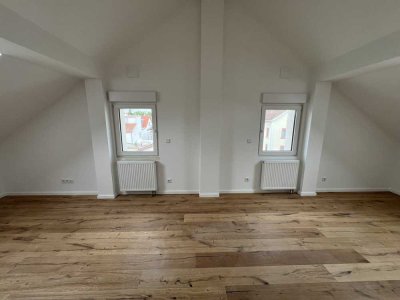 Energetisch sanierte ETW im DG mit 3 Zimmer in gefragter Frankfurter Wohnlage