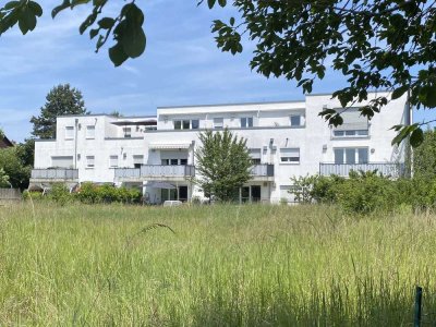 Wunderschöne 3 Zi. EG Wohnung mit Terrasse und Gartenanteil