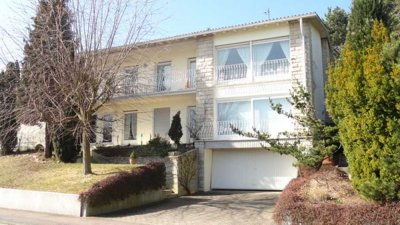 Schönes 3-Zimmer-Mehrfamilienhaus mit gehobener Innenausstattung und EBK in Saarbrücken