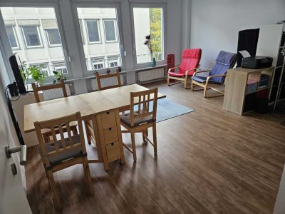 Helle 2-Zimmer Wohnung im 2. OG in Bonn-Zentrum