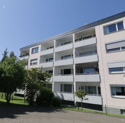Helle 2-Zimmer-Wohnung mit 2 Balkonen - ab 01.09. oder 01.10. zu vermieten