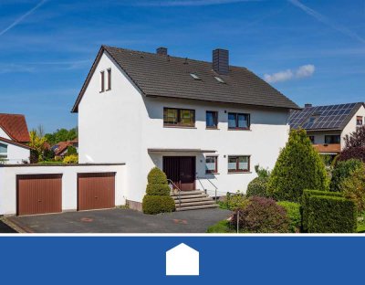 Gepflegtes Zweifamilienhaus in ruhiger, grüner Lage