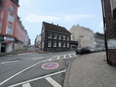 Provisionsfrei für Käufer: Renovierungsbedürfte 4,5-Zimmer-Wohnung in Wuppertal-Barmen
