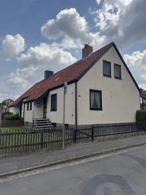 Duderstadt: Feine Doppelhaushälfte mit pflegeleichtem Grundstück