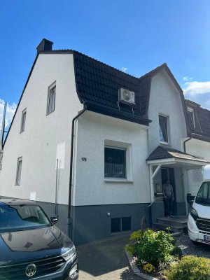 3,5 Zimmer Wohnung ** 73 qm ** im 1. OG eines Zweifamilienhauses