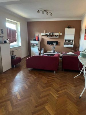 4-Zimmer-Mietwohnung im Maisonette-Stil mit Balkon im zentraler Lage