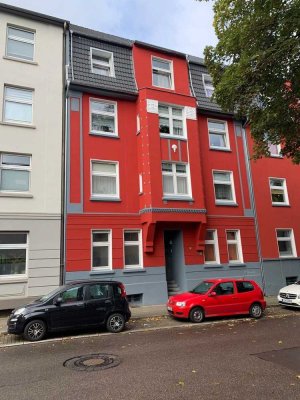 3,5-Zimmer-Wohnung mit Balkon in ruhiger Lage Nähe Steeler-Straße!