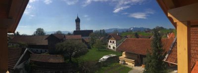 Helle Dachgeschoßwohnung mit Galerie und Traumblick auf Uffing und Berge
