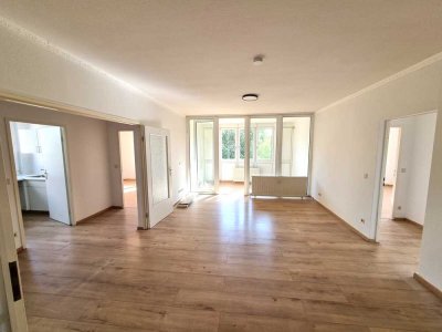 Schöne Wohnung * 3. OG mit Lift * Wintergarten * Einbauküche
