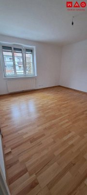 Praktisch geschnittene 2-Raum-Wohnung in zentraler Lage von Grieskirchen - HIGHLIGHT: separate Küche mit Fenster. Ab 01.07.2026 verfügbar!