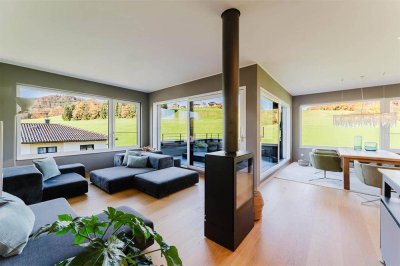 Ruhig im Grünen - und doch stadtnah!Hochwertige Dachgeschosswohnung direkt am Grünland