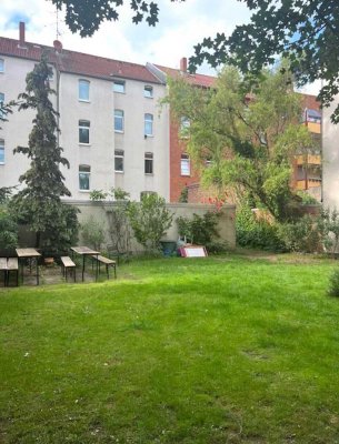 2,5-Zimmer-Wohnung in Döhren – ruhig gelegen mit Garage
