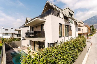 Klare Architektur &amp; moderne Ästhetik!Villa mit Pool in Aigen