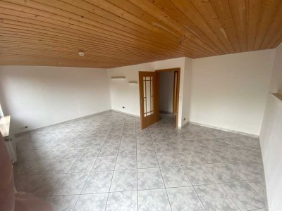 Schöne 3 Zimmer Wohnung am Ortsrand
