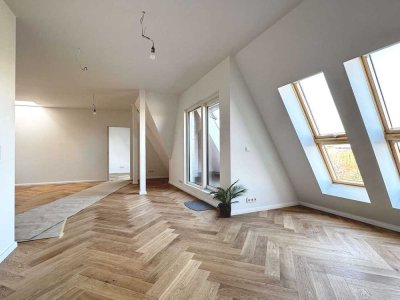 PROVISIONSFREI ! TRAUMHAFT SCHÖNE, HELLE DACHGESCHOSS-WHG. M. TERRASSE WEITBLICK, LIFT BARRIEREFREI