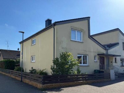 Charmantes Reiheneckhaus mit Garten in ruhiger Lage