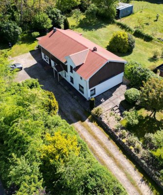 Freistehendes Einfamilienhaus auf idyllischem Grundstück im Grünen auch als Ferienhaus nutzbar