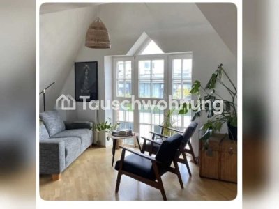 Tauschwohnung: Lichtdurchflutete Maisonnette-Dachwohnung gegen 4 Zimmer