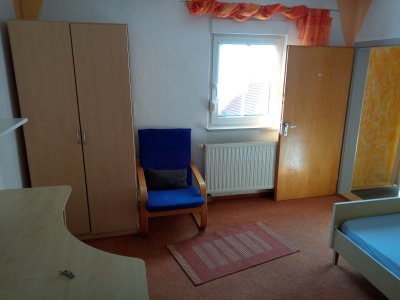 Zimmer in 5er WG in Ornbau für Studenten zu vermieten