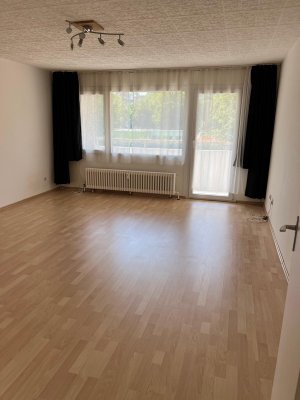 Helle, gut geschnittene Kleinwohnung in gepflegtem Mehrfamilienhaus
