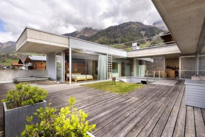 Architektonische Besonderheit mit Freizeitwohnsitzwidmung in den Osttiroler Bergen zu verkaufen!