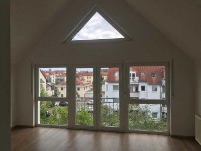 Gepflegte Dachgeschosswohnung in Böhlitz-Ehrenberg
