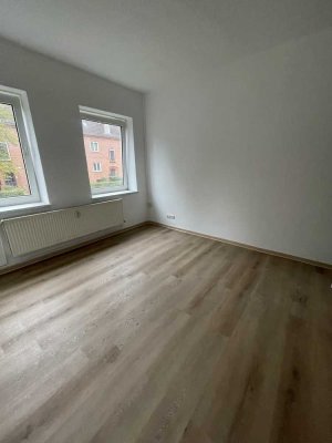 WG-Zimmer zu vermieten – Mitbewohnerin gesucht