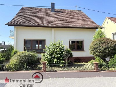 Einfamilienhaus in Toplage von Losheim am See!