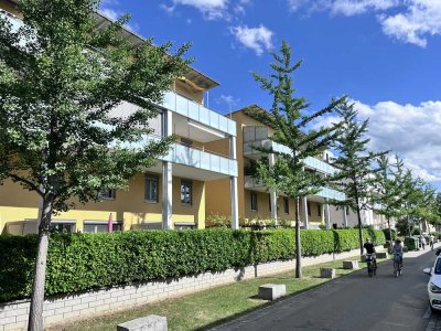 Zentral wohnen mit Dachterrasse und Balkon: 4-Zimmer-Wohnung in Augsburg