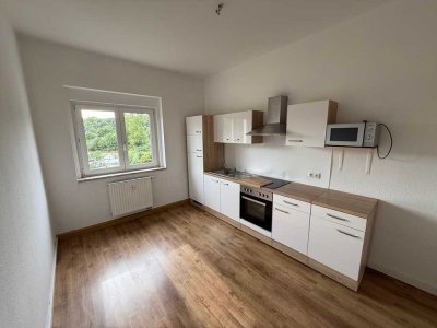 Tolle 2-Raum-Wohnung mit EBK am grünen Stadtrand von Plauen