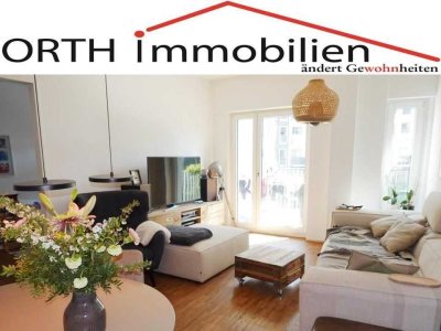 Geräumige 3 Zimmer Wohnung mit EBK, Parkett, 2 Bädern und 2 Balkonen