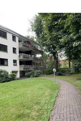 Lichtdurchflutete 2 Zi.-Whg. mit großzügigem Balkon + Tiefgarage