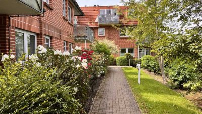 ***Reserviert-Freiheit mit großem Garten mitten in Lübeck-zentral-ruhig-fast schon ländlich...***