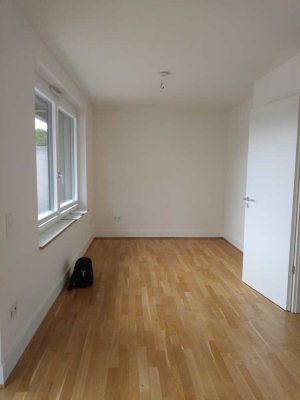 Philosophengarten: Sehr schöne, helle 2-ZKB mit kleinem Süd-Balkon