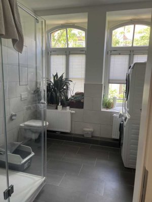 Lichtdurchflutete 5-Raum-Wohnung mit gehobener Innenausstattung mit Balkon und EBK in Leipzig