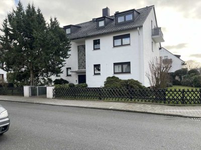 Schöne, sonnige und ruhig gelegene 3-Zimmer-Wohnung mit großem Balkon