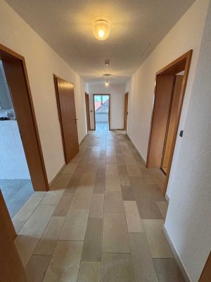 Geräumige 3 Zimmerwohnung | Duschbad modernisiert | Gäste WC