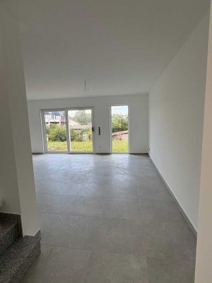 Neubau Erstbezug: 4-Zimmer-Haus in Euskirchen - Flamersheim